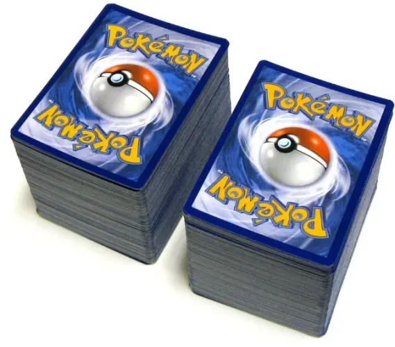 Lote 50 cartas Bulk de Fogo Fantasmagórico Pokemon TCG leia o anuncio 