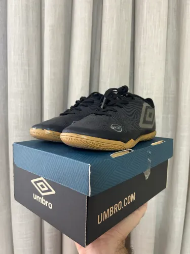 Chuteira Umbro Infantil