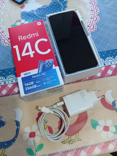 Xiaomi 14C 16Gb e 256 Gb bem novo