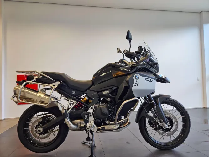 BMW F900 Adventure Plus 1.900km rodados- estado Zero KM! 2025