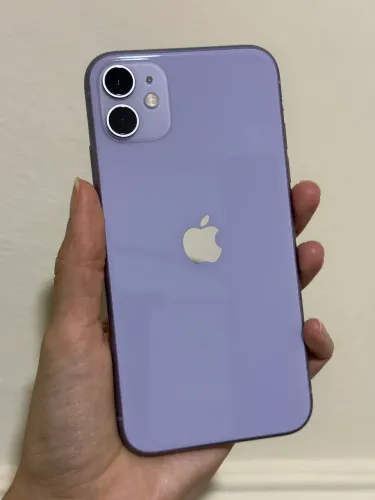 iPhone 11 Roxo (128GB) - Excelente Estado / Bateria 88%