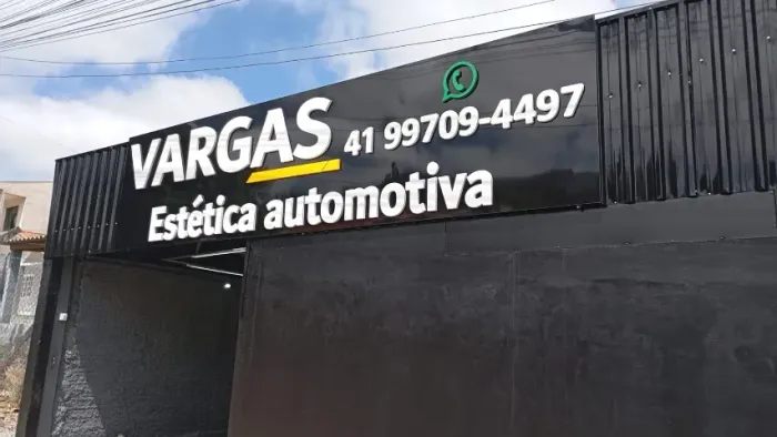 Fachadas e Letras Caixas
