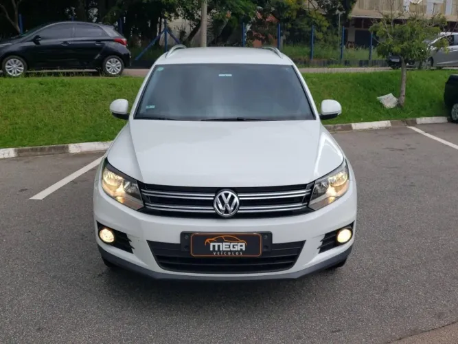 Volkswagen Tiguan 2.0 TSI 16V 200cv Tiptronic 5P 2015