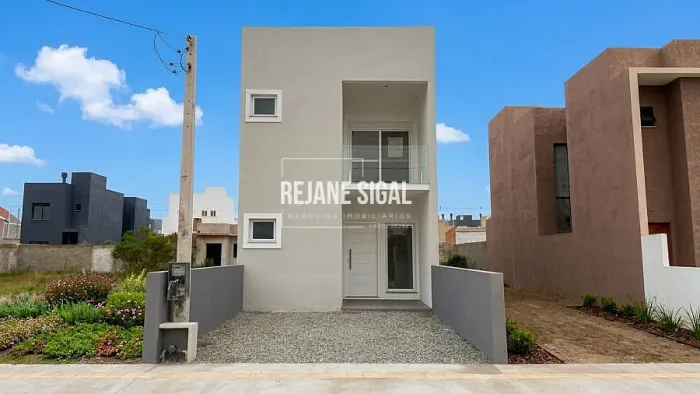 Casa nova 3 dormitórios no Amarilis
