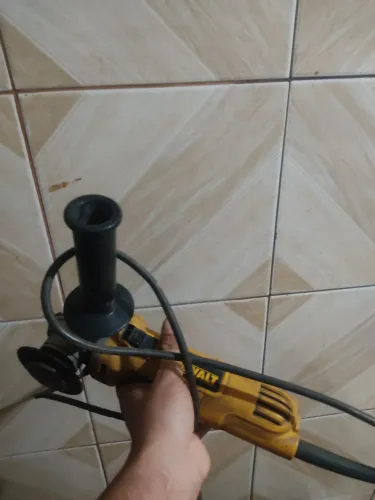 Lixadeira dewalt 100%