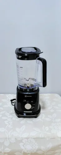 Liquidificador Electrolux novo com garantia