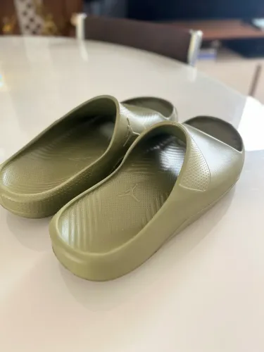Chinelo Jordan Post feminino 