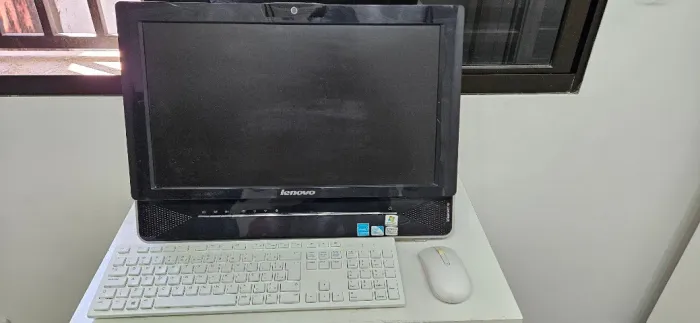 Computador All In One Lenovo 20" SSD + Kit Teclado e Mouse Sem Fio Dell