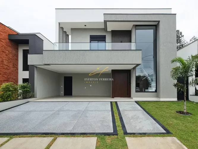 Lindo Sobrado com 3 Suítes, sendo 1 Master com Closet, Piscina com Cascata, Condomínio em