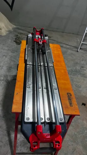Cortador de Pisos e Porcelanato Cortag Profissional Mega 125 com limitador lateral