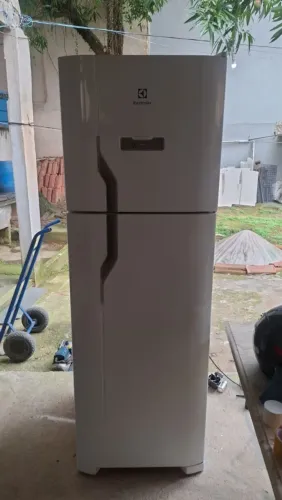 Geladeira Electrolux DFN41