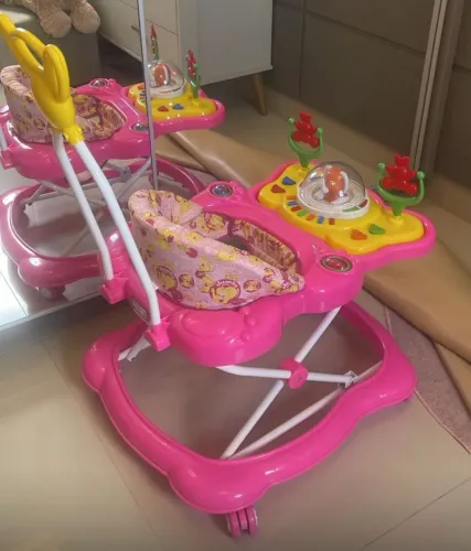 Andador Infantil Musical Megaluxo Rosa Jumbobaby - Completo e Muito Conservado