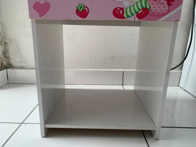 Criado mudo infantil