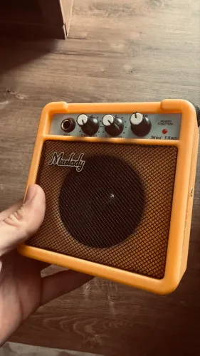 Amplificador de guitarra portátil Muslady