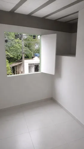 Duas lojas comerciais, localizada na fazenda grande 4 