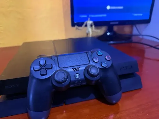 PlayStation 4 - Leitor de disco não funciona