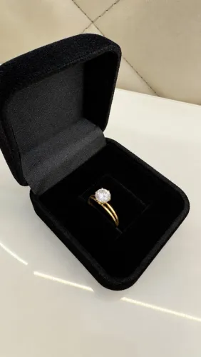 Anel solitário ouro 18k aro 13