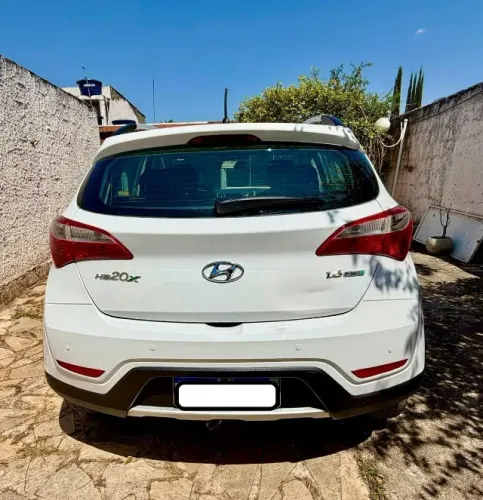 Hyundai HB20X Style 1.6 Flex 16V Mec. 2014