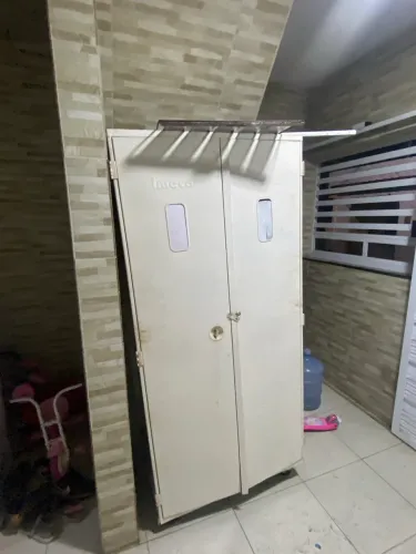 Vendo armário de pão 