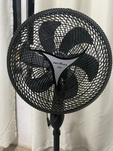 Ventilador Britânia Turbo.