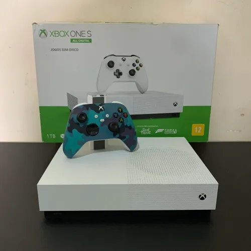 Xbox One S 1TB - 06 JOGOS, AVALIO TROCAS E DIVIDO NO CARTÃO