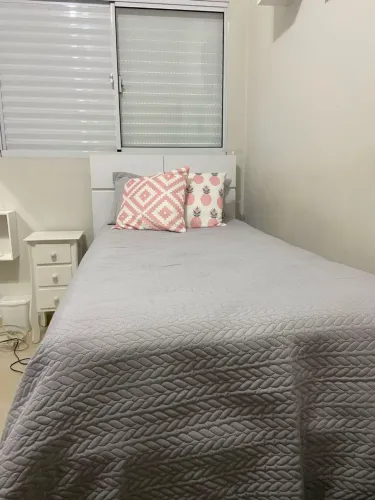 Bi- cama com colchão de cama box