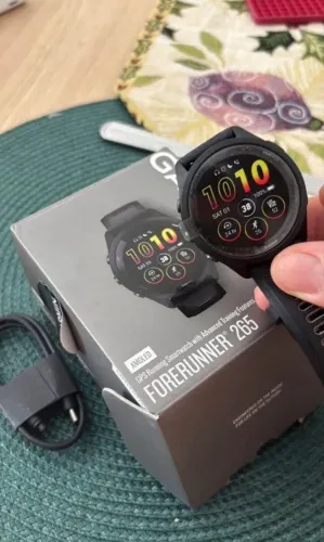 Garmin 265 music
