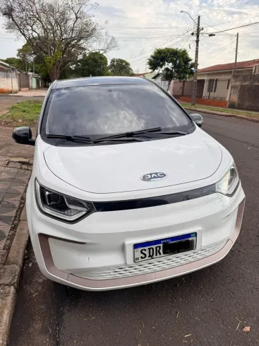 JAC E-JS1 62cv 5P Aut. (elétrico) 2023
