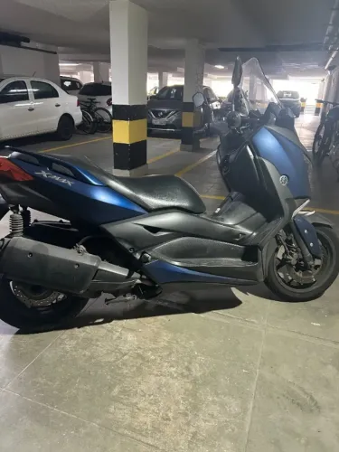 Vendo minha Yamaha XMAX 250