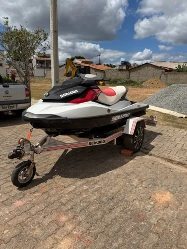 Jet Ski Sea-Doo GTS 130 + Carretinha | 269 Horas