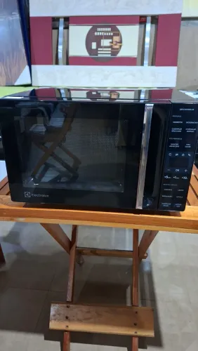 Forno micro-ondas 23 Litros