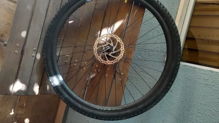 Vende-se par de aros e rodas pra bike aro 29 R$600