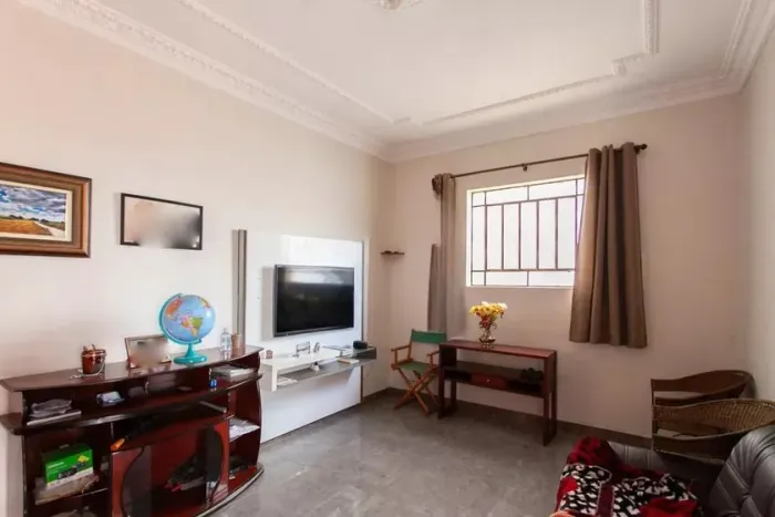 Casa à Venda - Padre Eustáquio, 4 Quartos, 250 m2