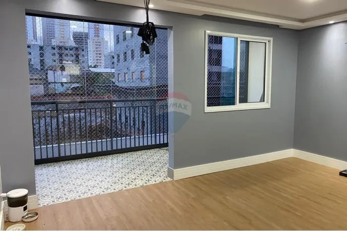 Apro para Locação - 2 Dorms + 1 Suíte em 75m² Varanda Ampliada, 2 Vagas e Área de Lazer C