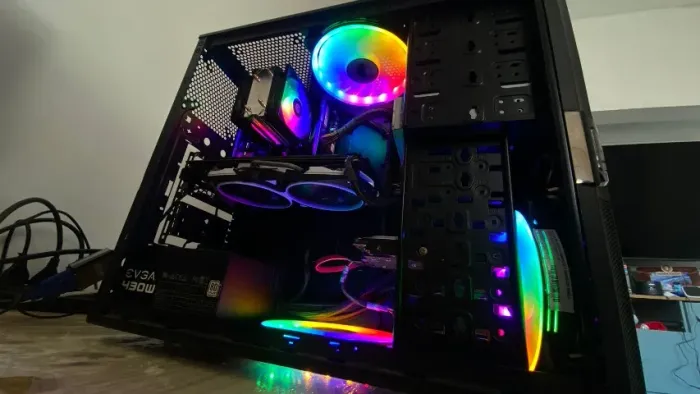 PC GAMER - INTEL I5 - RX 580 8GB 256 BITS