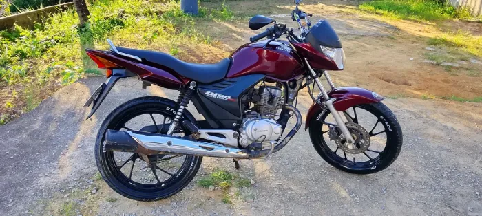 Leia o Anúncio por favor Cg Titan 150 vendo ou troco