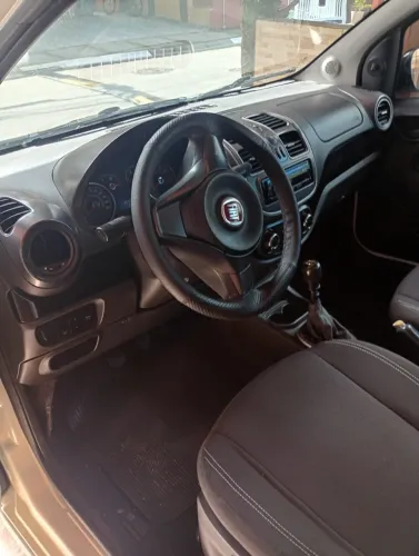 Fiat Grand Siena Attractive 1.0 Flex 8V 4P 2018