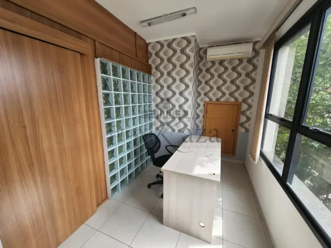 Oportunidade - Sala Comercial - Centro - Espaço Empresarial Sky I - 42m².