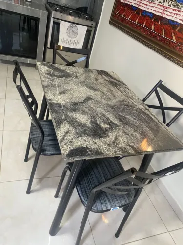 Mesa de mármore