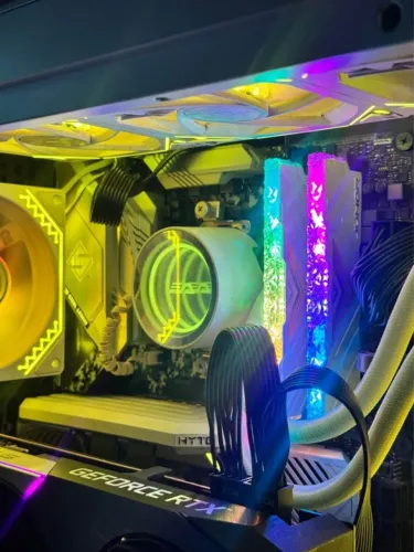 (1) Marketplace ? PC Gamer Completo Ryzen 7 5700X + RTX 3070 ASUS | HYTE Y40 | Monitor LG