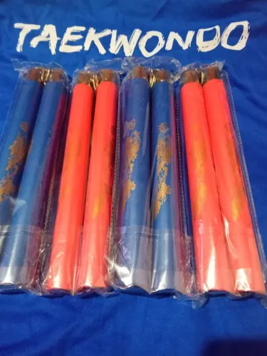 1 Nunchaku na cor vermelha 