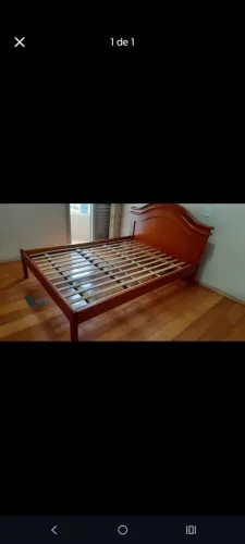 Vende se cama de casal.