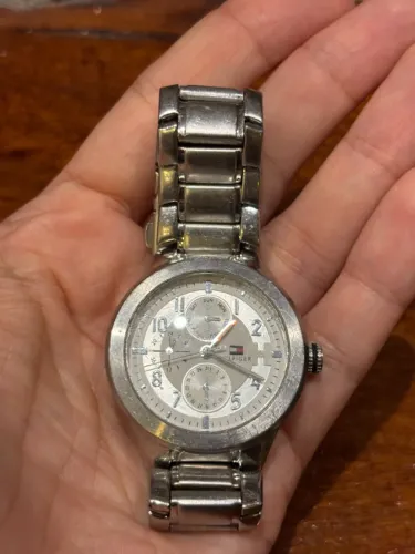 Relógio Tommy Hilfiger (pulseira em aço inox)
