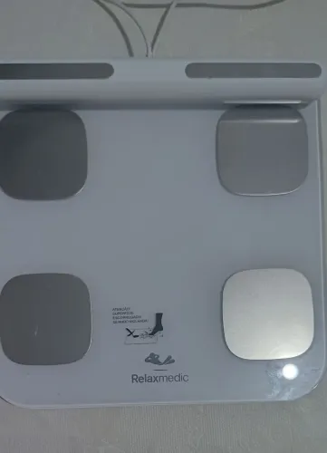 Balança com bio impedância com pouco tempo de uso!