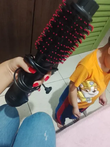 Troco por um celular secador muito top e novo 