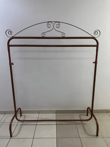 Arara de Roupas Vintage 