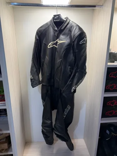Macacão Alpinestars Couro 2 Peças 60eur 