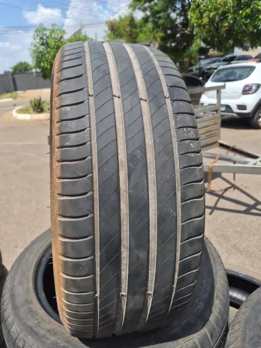 Pneu 215/50/17 Michelin