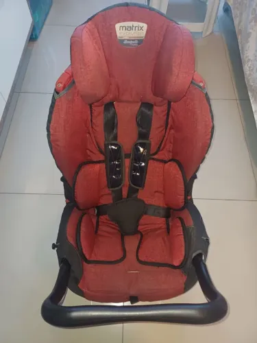 Vendo Cadeirinha de carro 