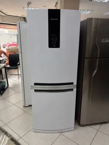 Geladeira Brastemp com Freezer Embaixo Frost Free 443L Branca 110v